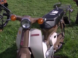 Honda 90 motor bike